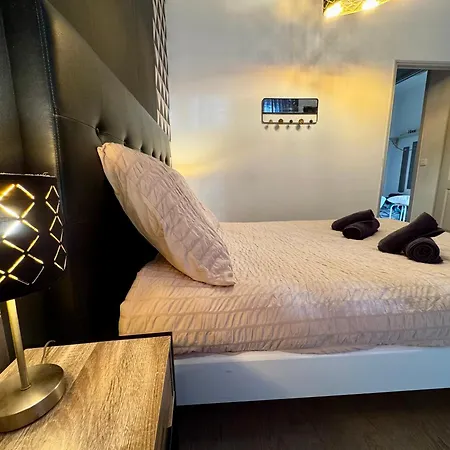 Le Nova - 2 Chambres, Parking Prive, Centre