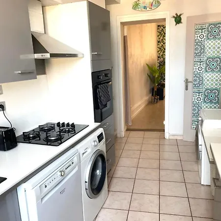 아파트 Le Nova - 2 Chambres, Parking Prive, Centre 칸느