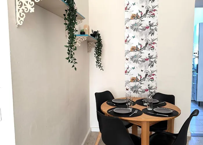 Le Nova - 2 Chambres, Parking Prive, Centre