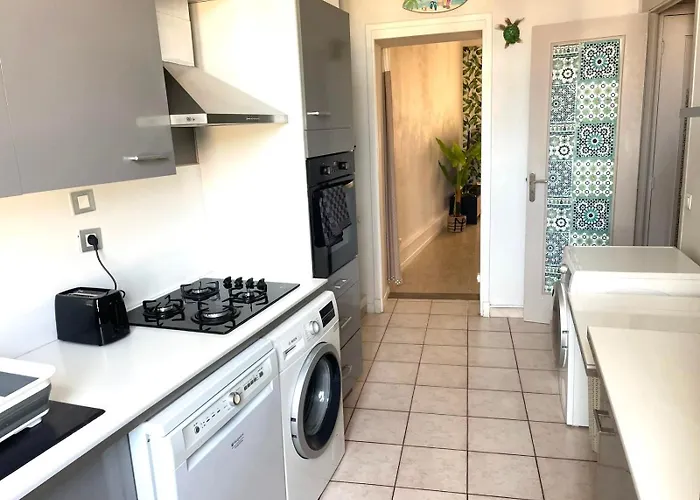 Apartman Le Nova - 2 Chambres, Parking Prive, Centre Cannes