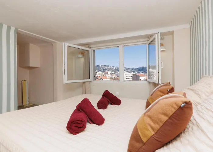 Apartman Le Nova - 2 Chambres, Parking Prive, Centre Cannes