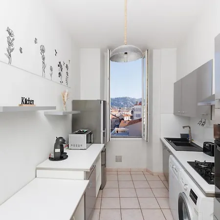 Le Nova - 2 Chambres, Parking Prive, Centre Cannes